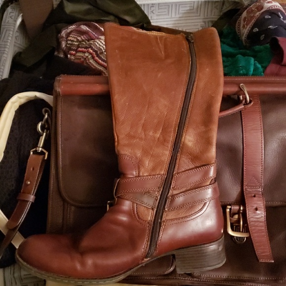 Boots - Picture 2 of 4